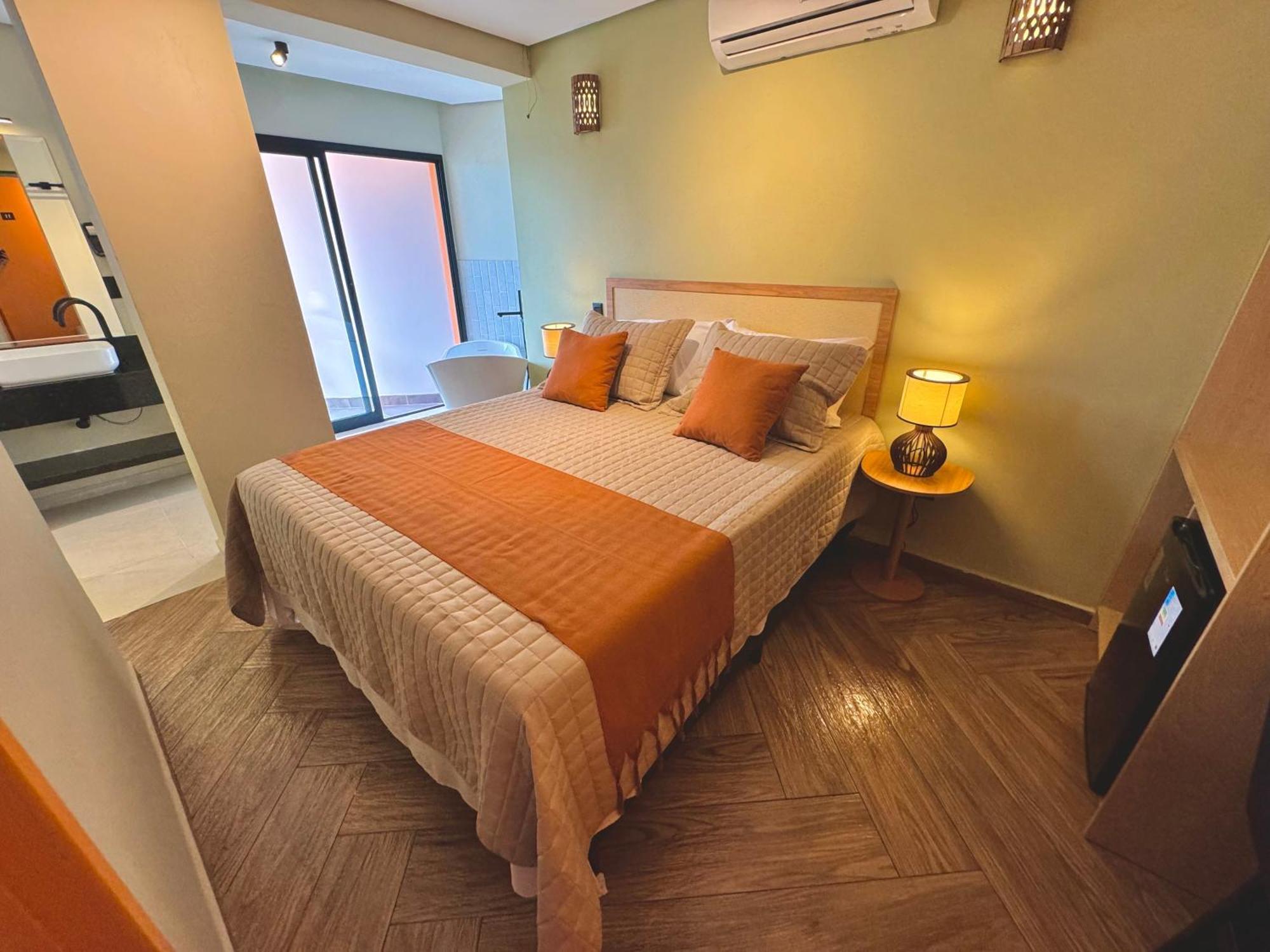 Luna Boutique - Frente A 4* Guarujá
