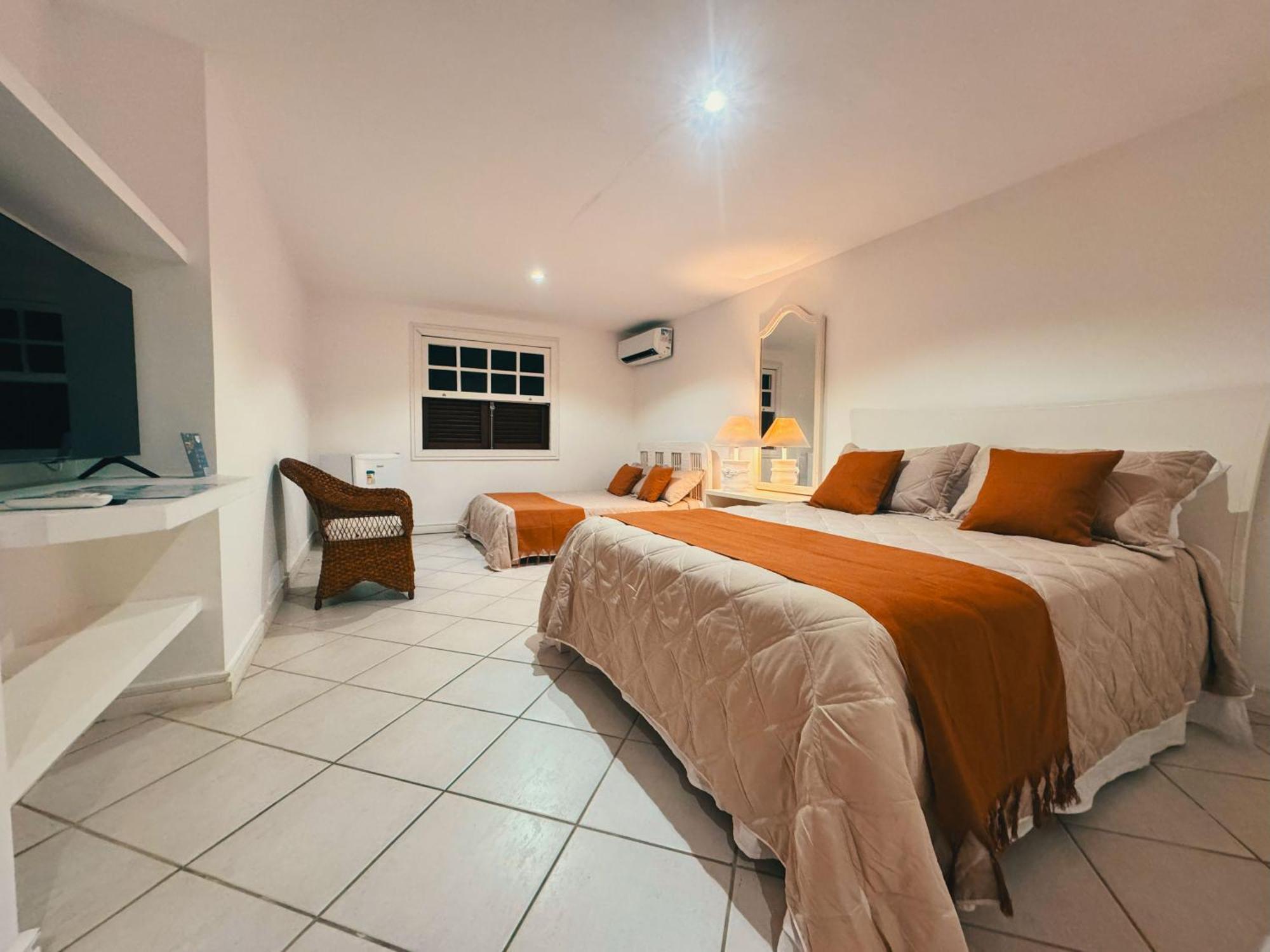 Luna Boutique - Frente A 4*