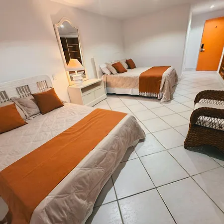 Luna Hotel Boutique - Frente A Praia Guaruja Exterior photo