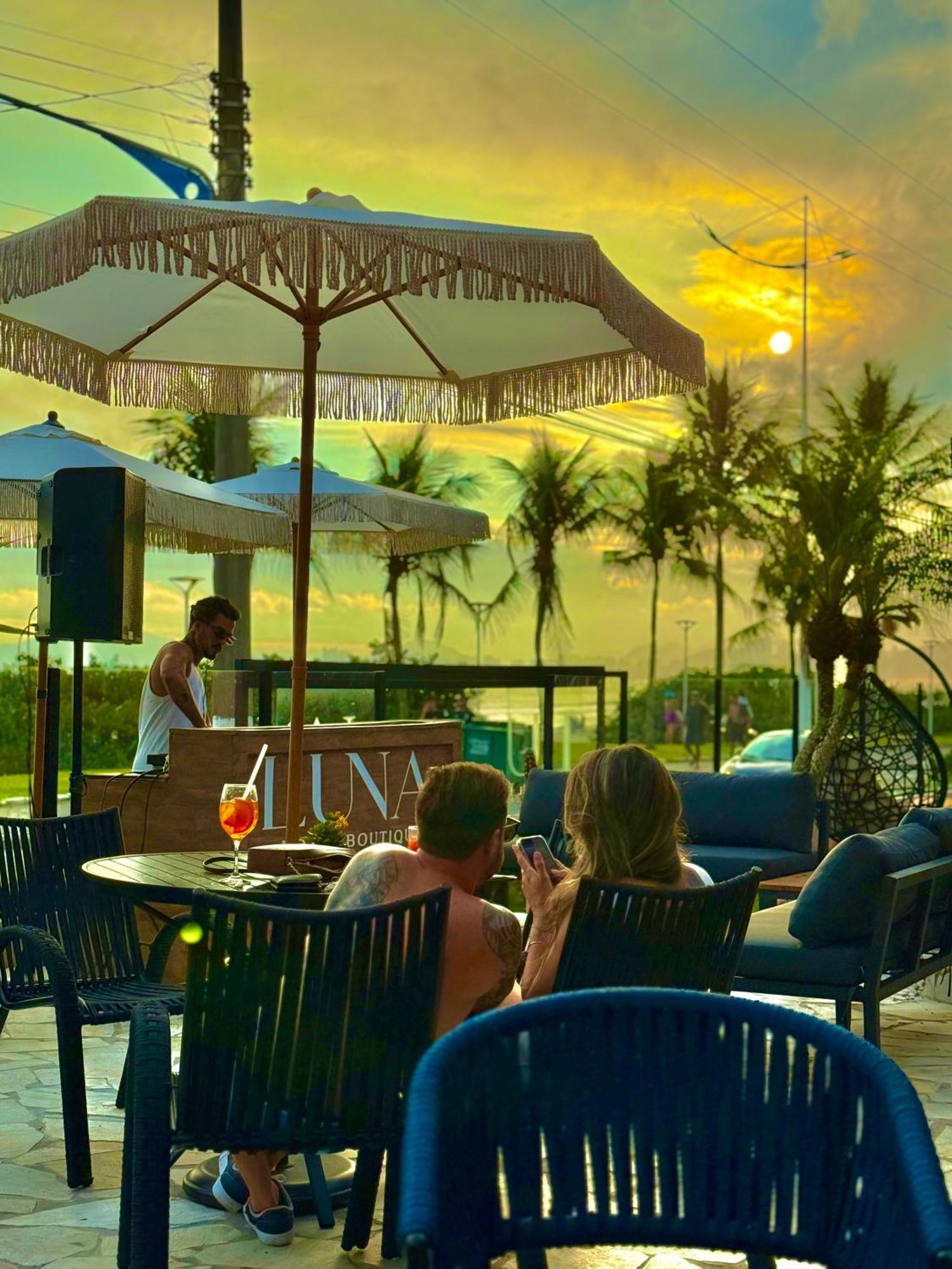 Luna Boutique - Frente A 4* Guaruja