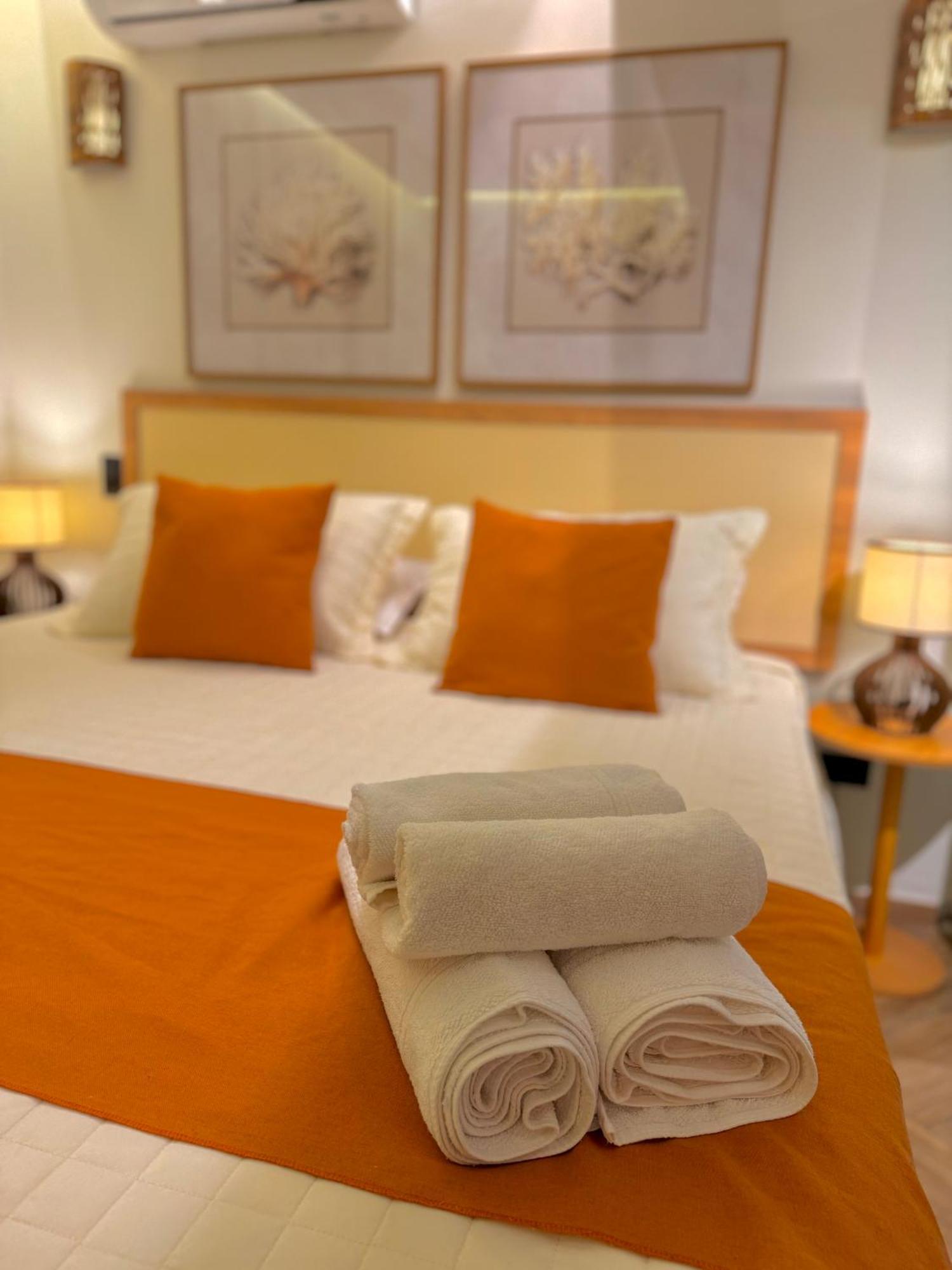 Luna Boutique - Frente A 4* Guaruja