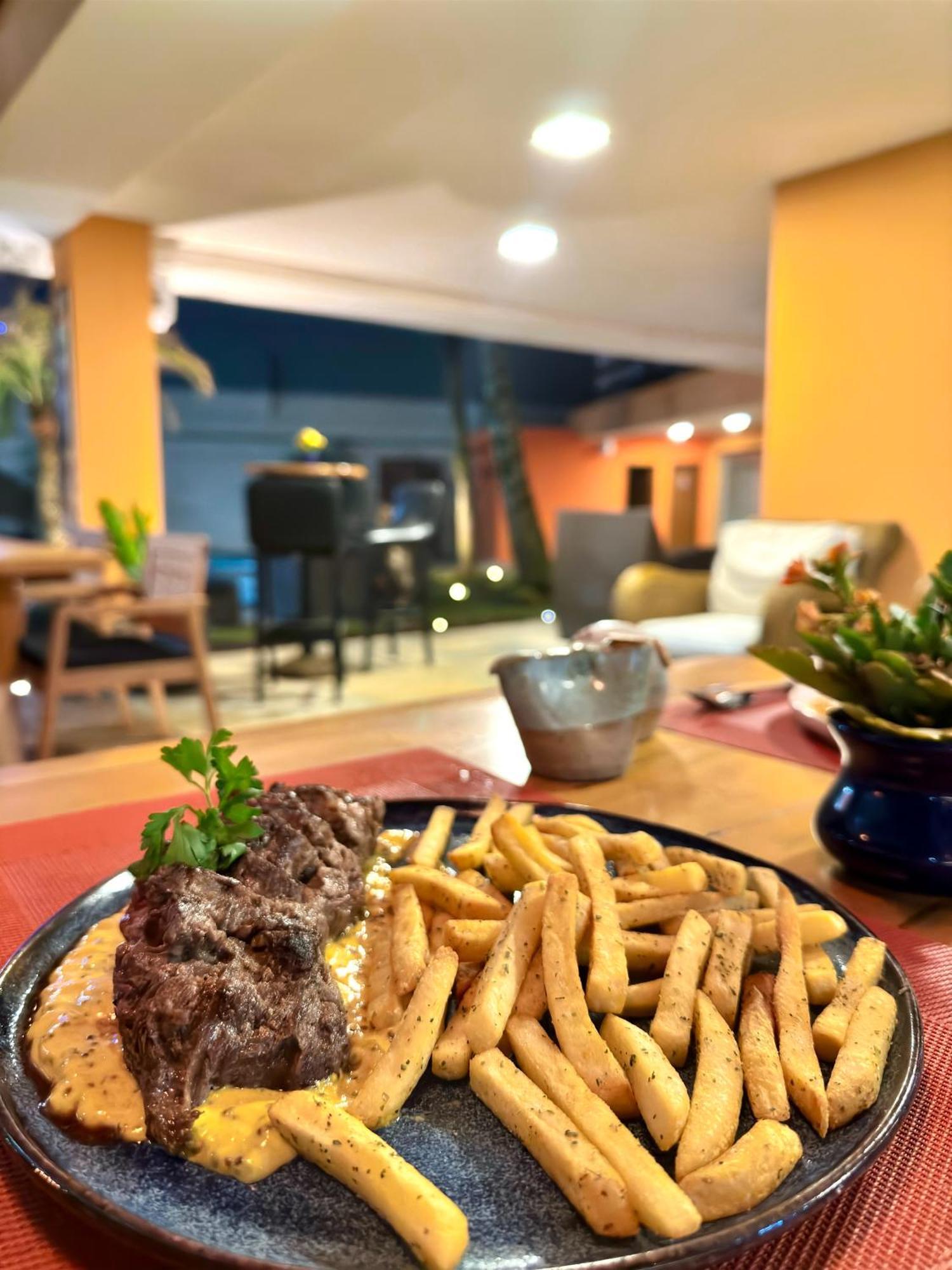 Hotel Luna Boutique - Frente A
